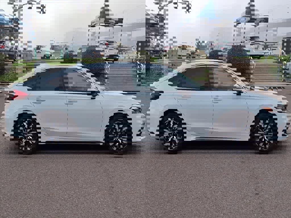 Used 2023 Honda Civic EX-L image 4