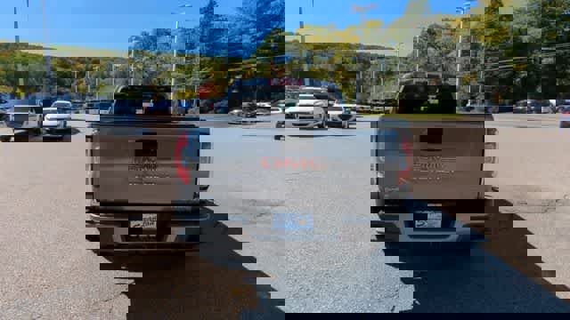 Certified 2022 GMC Canyon Denali image 7