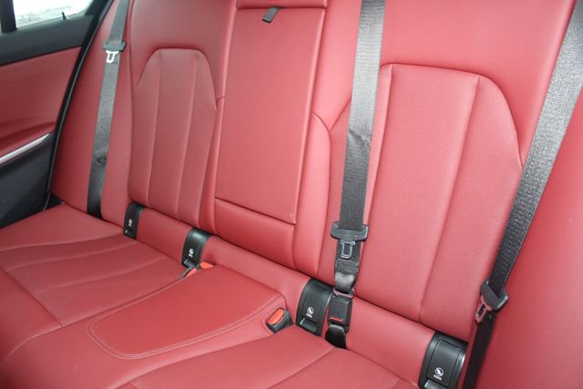 Certified 2023 BMW 330i xDrive Sedan w/ Convenience Package image 24