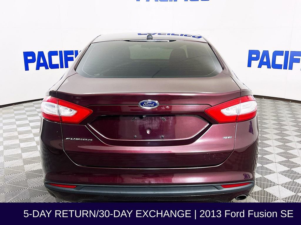 Used 2013 Ford Fusion SE FWD image 7