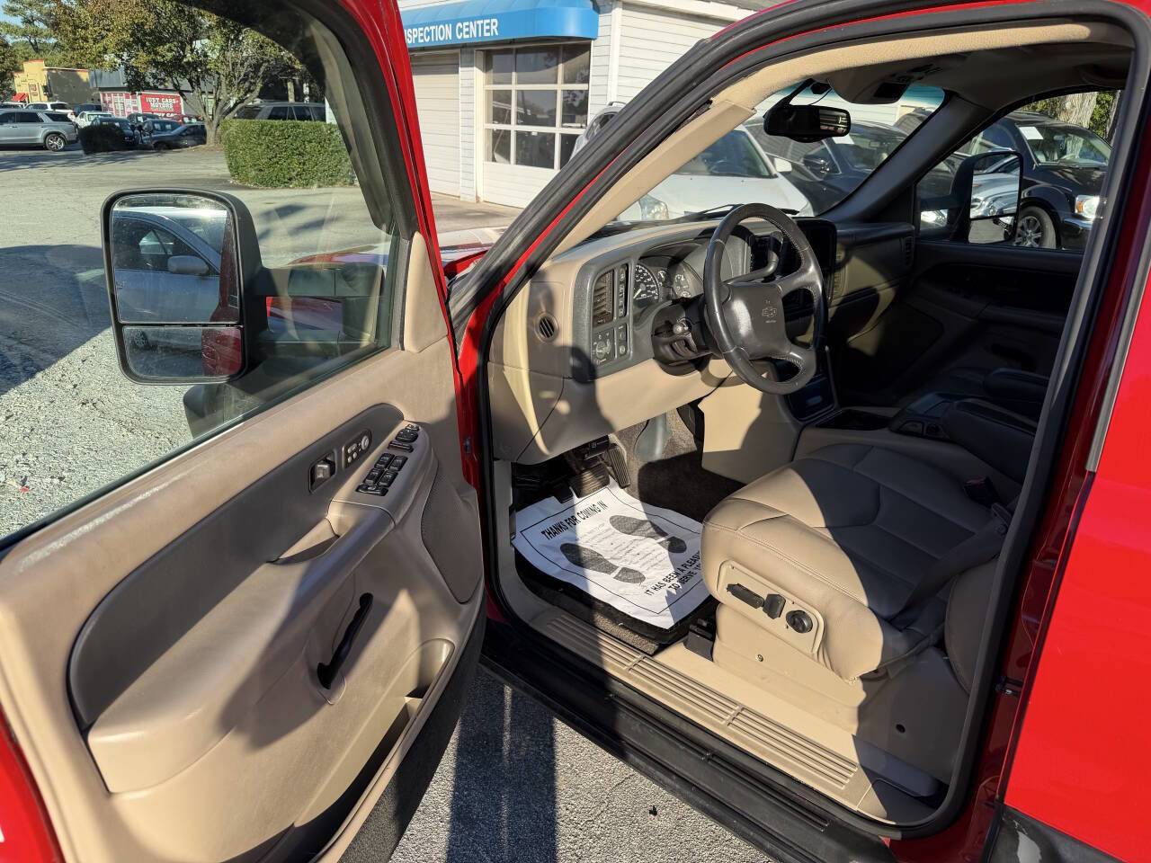 Used 2002 Chevrolet Avalanche 4x4 w/ Off-Road Suspension Pkg image 12