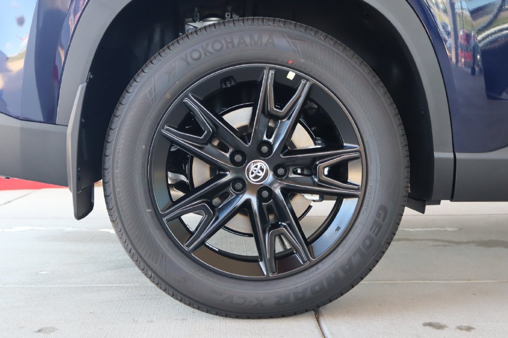 New 2026 Toyota Grand Highlander AWD Hybrid image 13