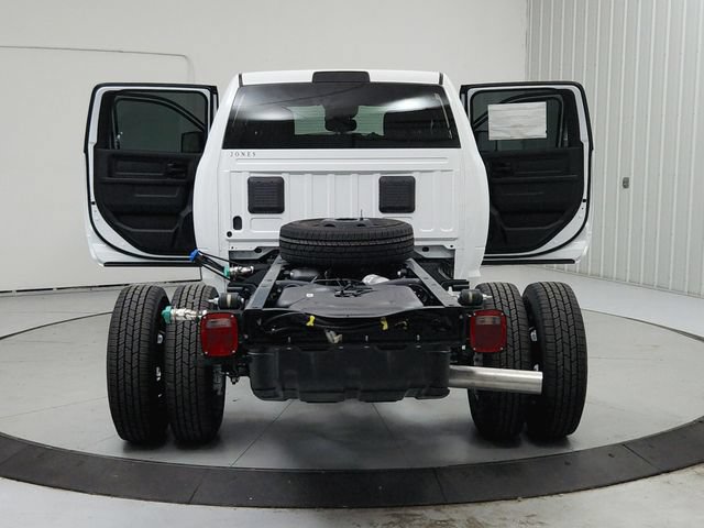 New 2026 RAM 3500 Tradesman w/ Chrome Appearance Group A AWD/4WD image 14
