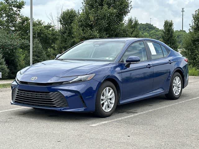 Used 2025 Toyota Camry LE FWD image 1