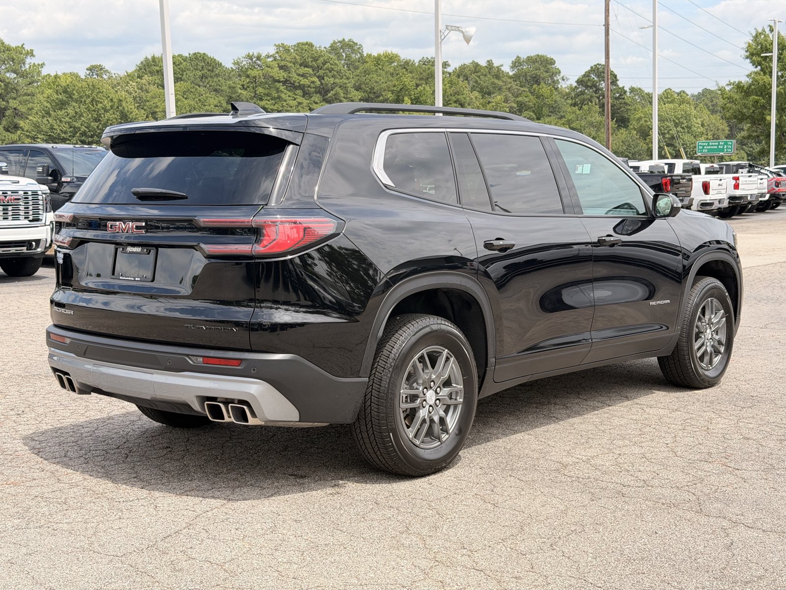 Used 2025 GMC Acadia Elevation FWD image 12