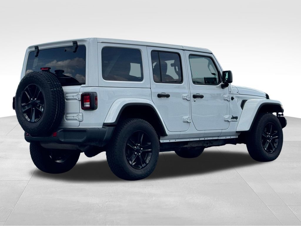 Used 2023 Jeep Wrangler Unlimited Sahara AWD/4WD image 7