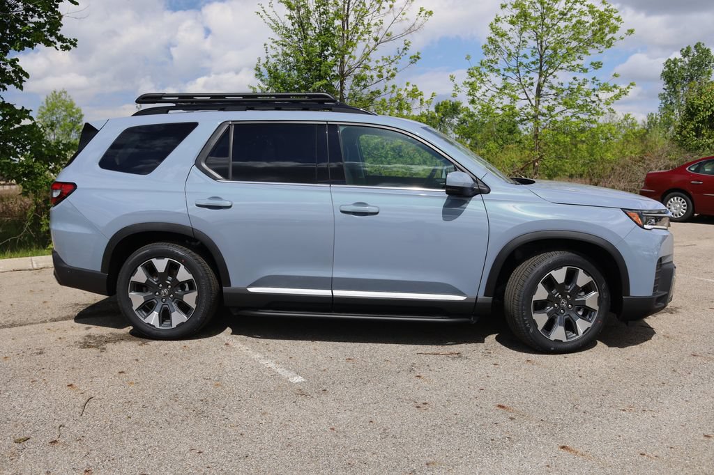 New 2026 Honda Pilot Touring image 7