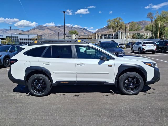 Used 2025 Subaru Outback Wilderness AWD/4WD image 2