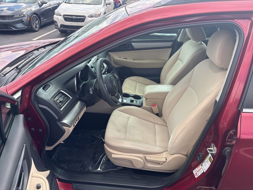 Used 2019 Subaru Outback 2.5i AWD/4WD image 9