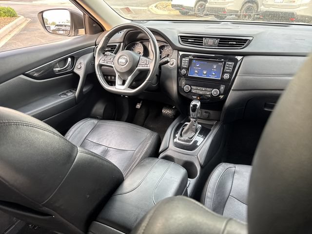 Used 2017 Nissan Rogue SL w/ SL Premium Package AWD/4WD image 25