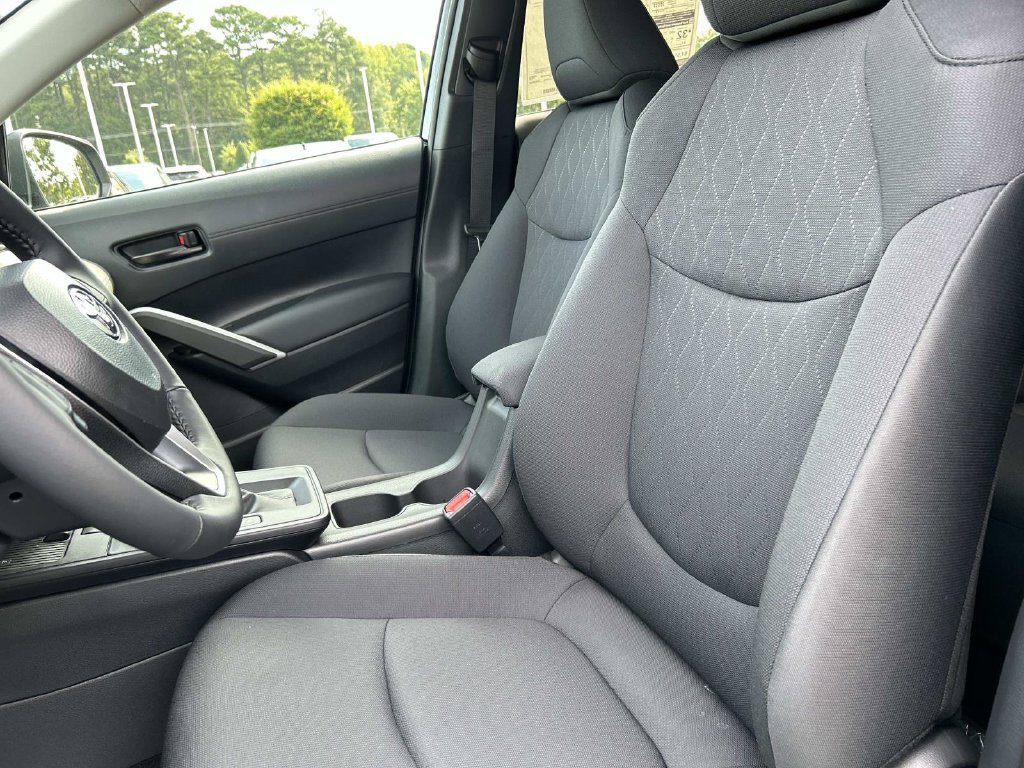 New 2026 Toyota Corolla Cross LE FWD image 26