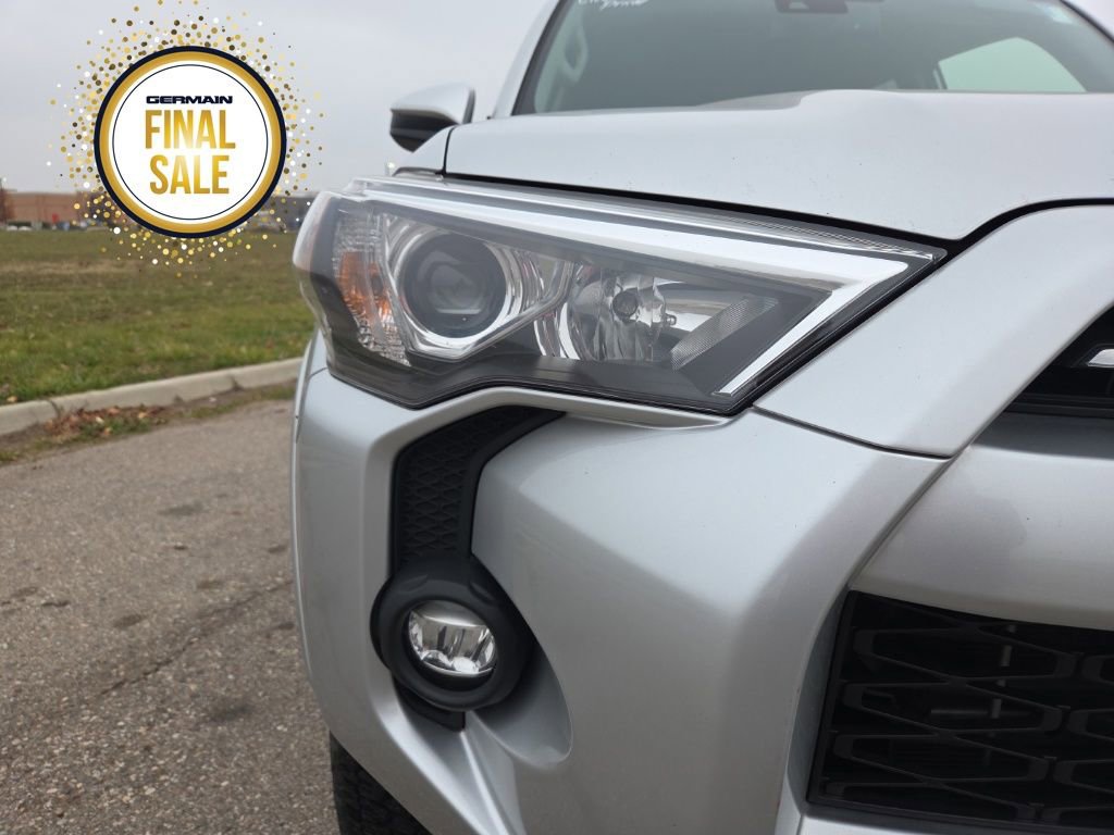 Used 2022 Toyota 4Runner SR5 image 13