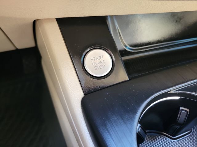 Used 2017 Audi A4 2.0T Premium Plus image 32