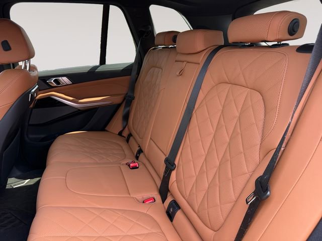 Certified 2024 BMW X5 xDrive40i w/ Premium Package AWD/4WD image 13