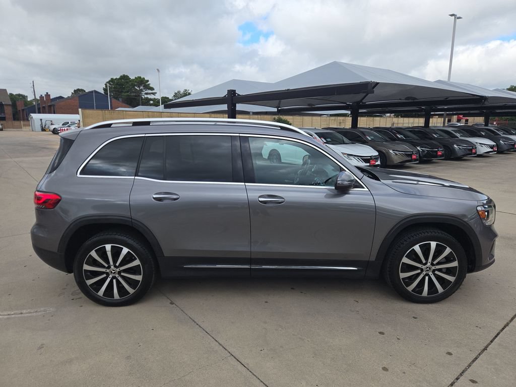 Used 2023 Mercedes-Benz GLB 250 4MATIC w/ Premium Package image 7