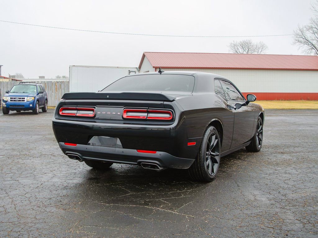 Used 2018 Dodge Challenger R/T Plus image 4