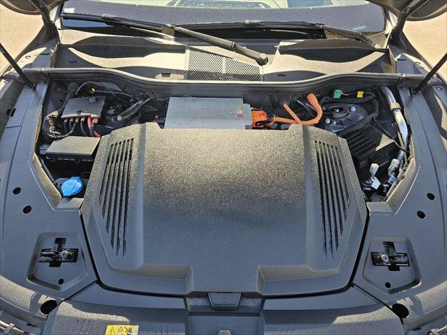 Used 2024 Audi Q8 e-tron Prestige w/ Prestige Package AWD/4WD image 8