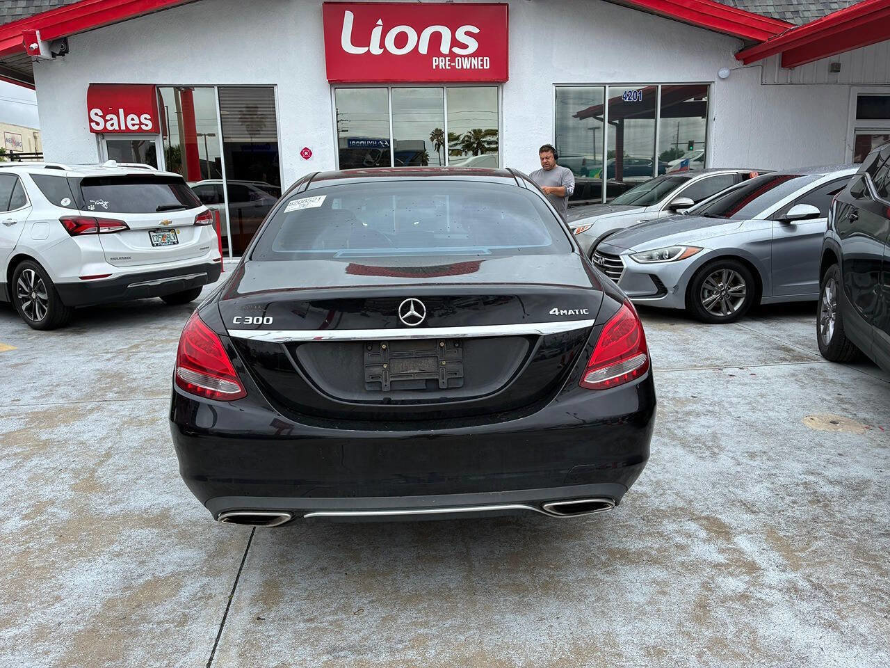 Used 2017 Mercedes-Benz C 300 4MATIC Sedan w/ Premium 1 Package image 8