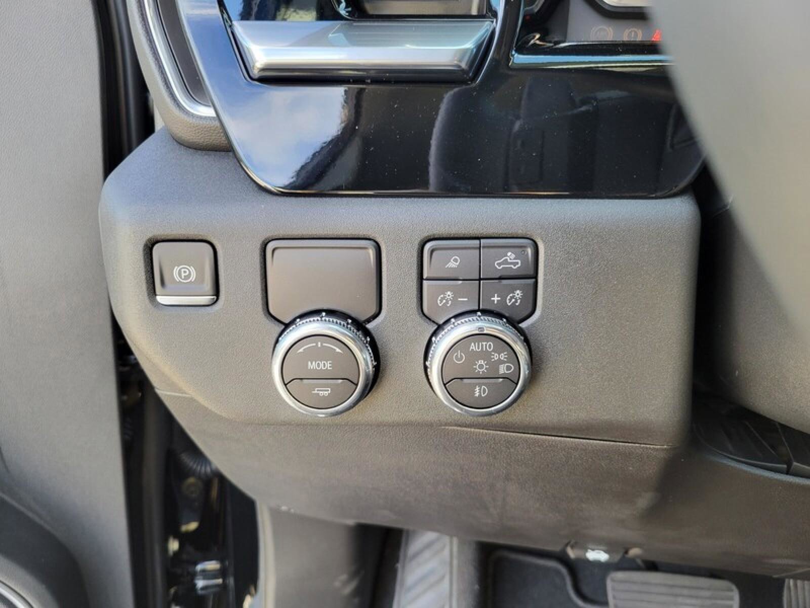 New 2026 GMC Sierra 1500 SLT w/ SLT Premium Plus Package image 20