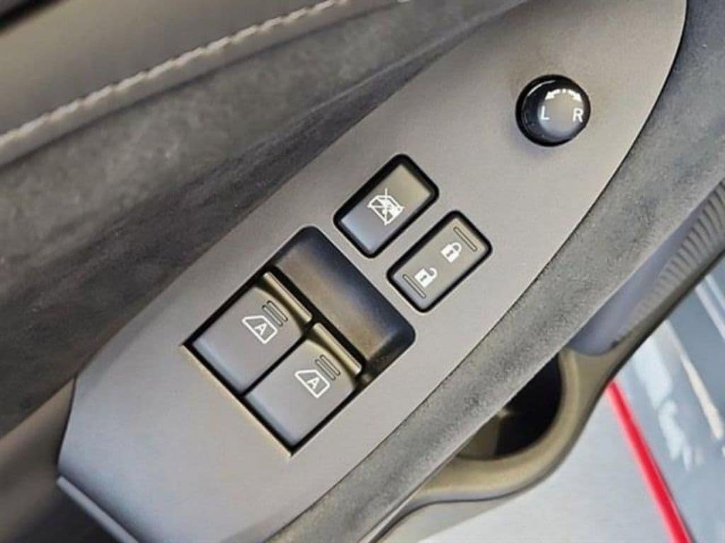 New 2024 Nissan Z NISMO w/ Floor Mat Package RWD image 19