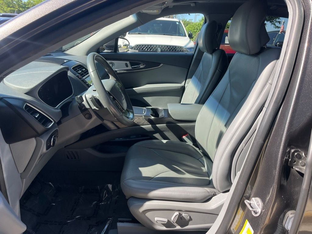 Certified 2019 Lincoln Nautilus Reserve w/ Ultimate Package AWD/4WD image 25