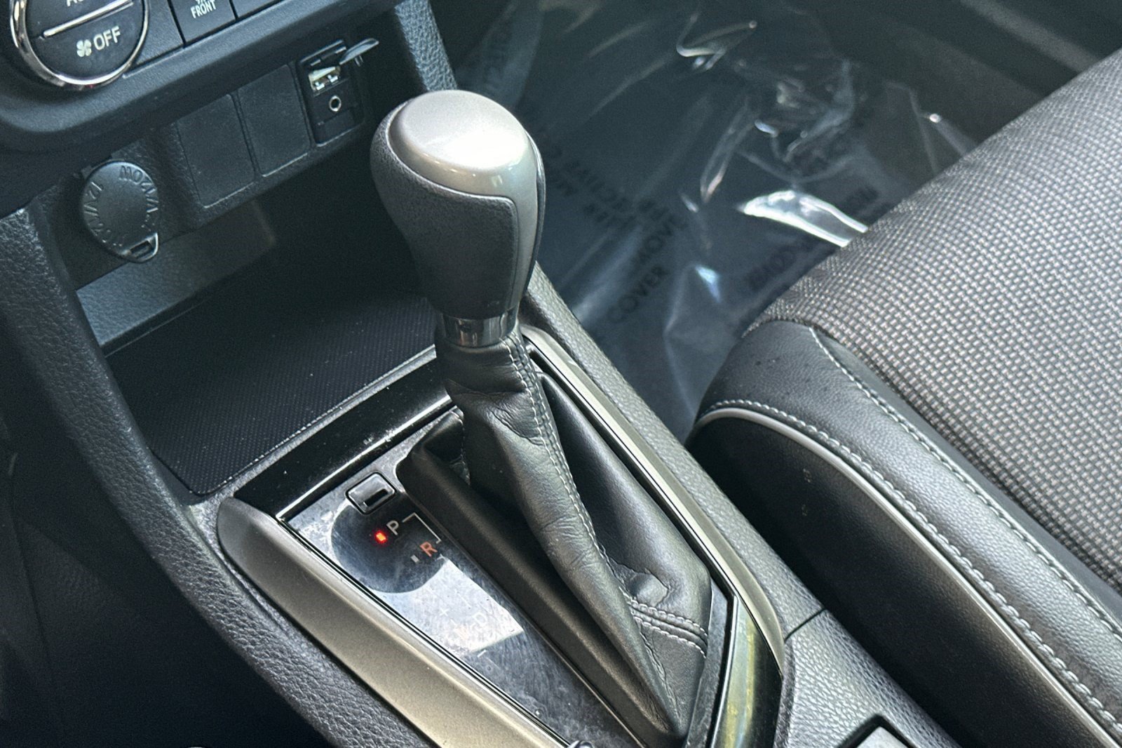 Used 2015 Toyota Corolla S FWD image 17