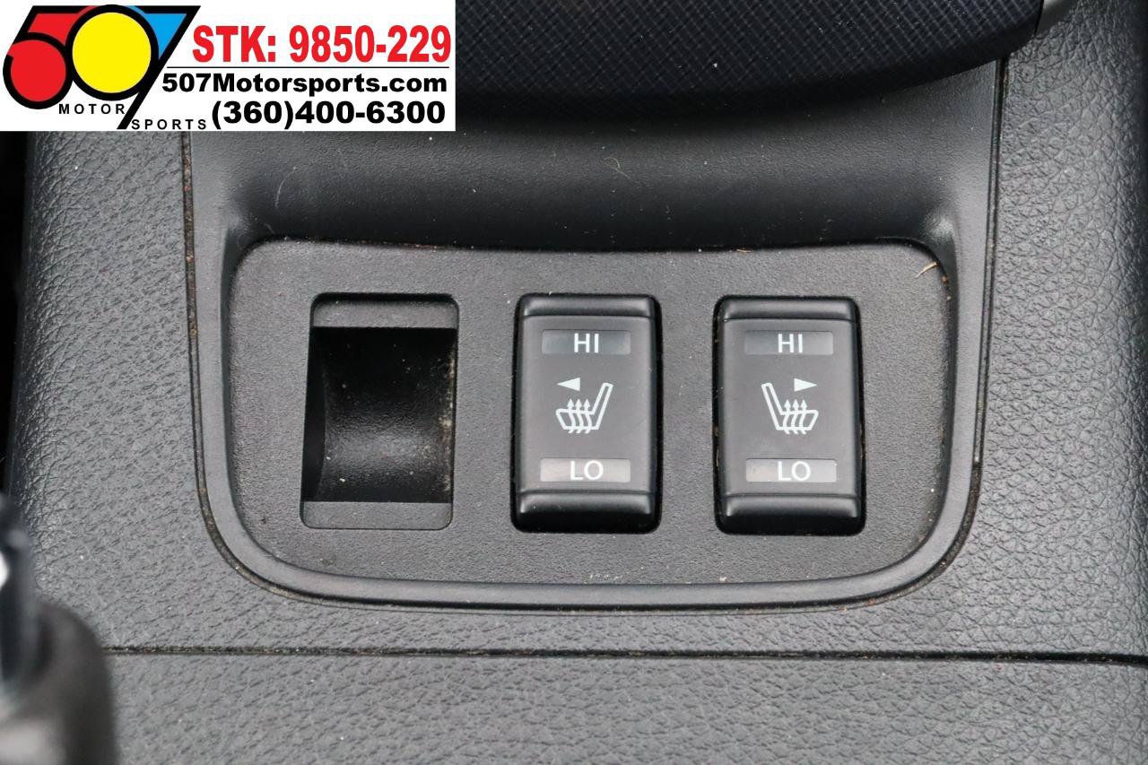 Used 2017 Nissan Sentra SR Turbo w/ SR Midnight Edition FWD image 23