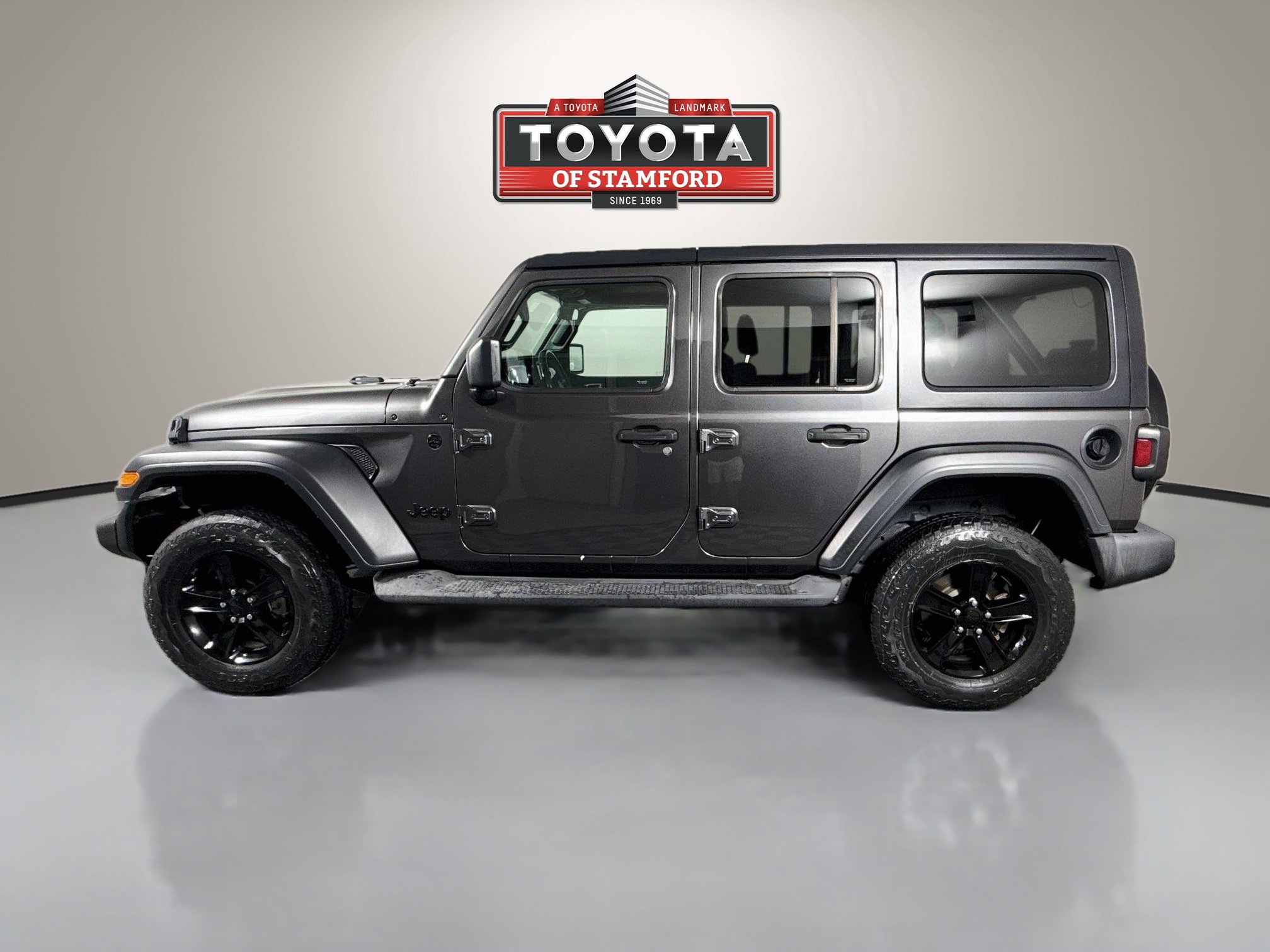 Used 2021 Jeep Wrangler Unlimited Sport AWD/4WD image 4