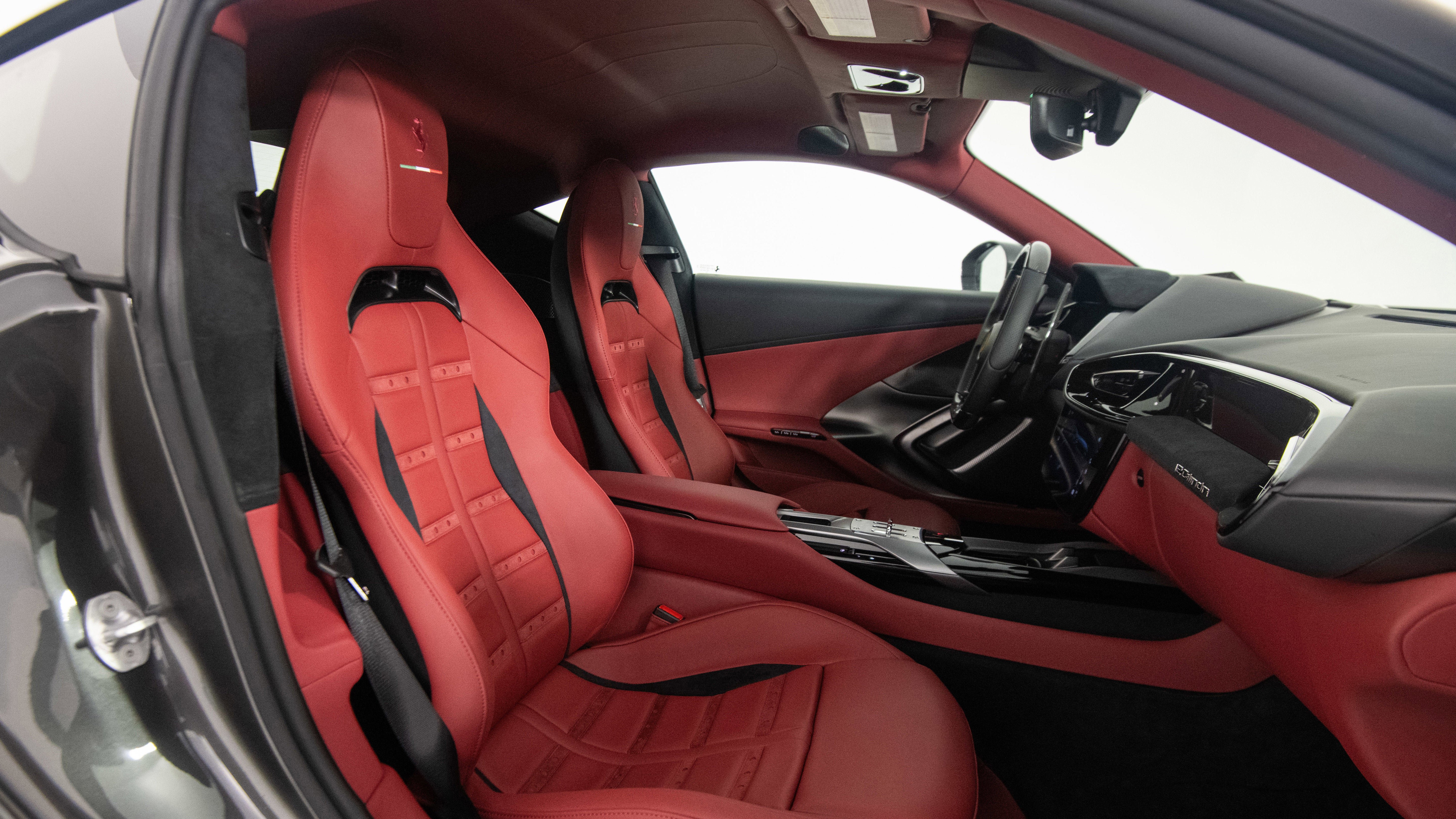 Certified 2025 Ferrari 12Cilindri RWD image 30