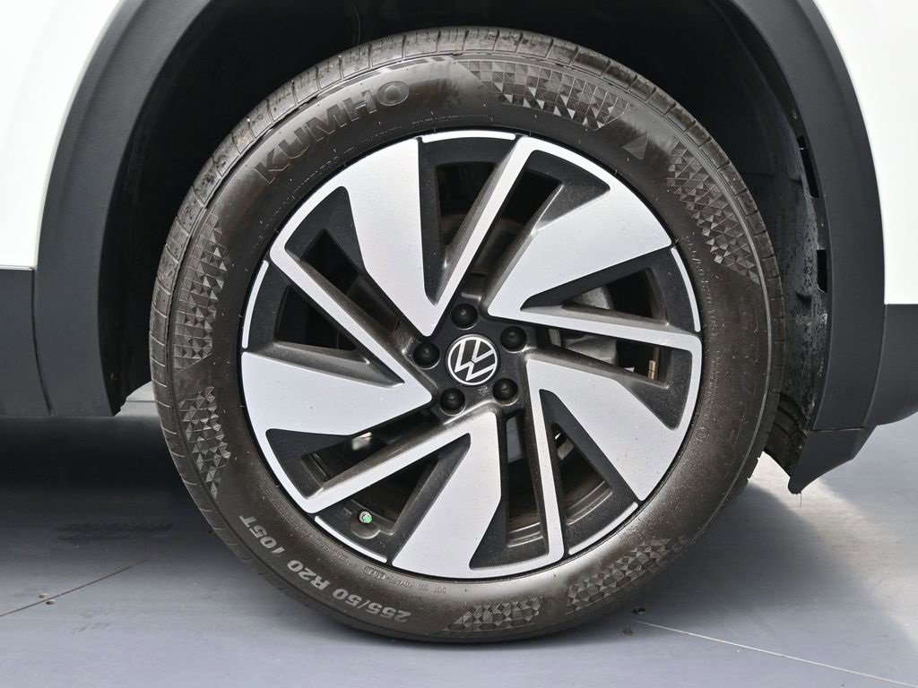 Used 2024 Volkswagen Atlas SE image 12