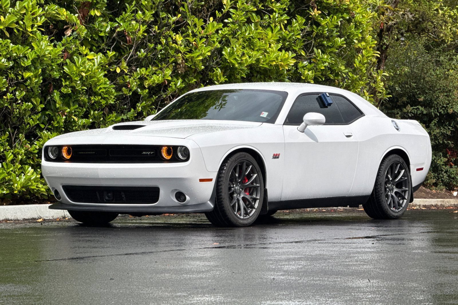 Used 2015 Dodge Challenger SRT w/ Technology Group RWD image 8