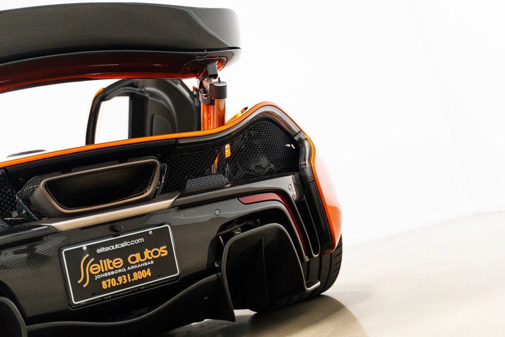 Used 2014 McLaren P1 RWD image 5