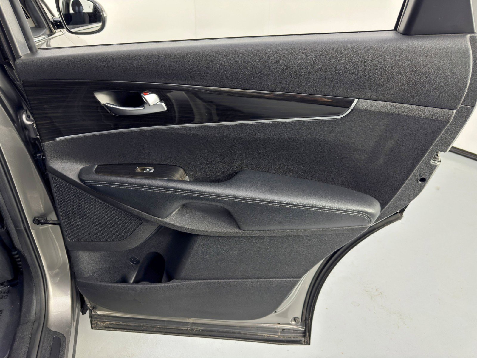 Used 2019 Kia Sorento LX w/ LX Convenience Package image 42