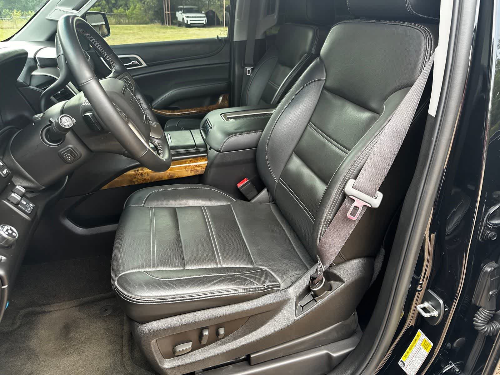 Used 2015 GMC Yukon Denali w/ Open Road Package RWD image 8