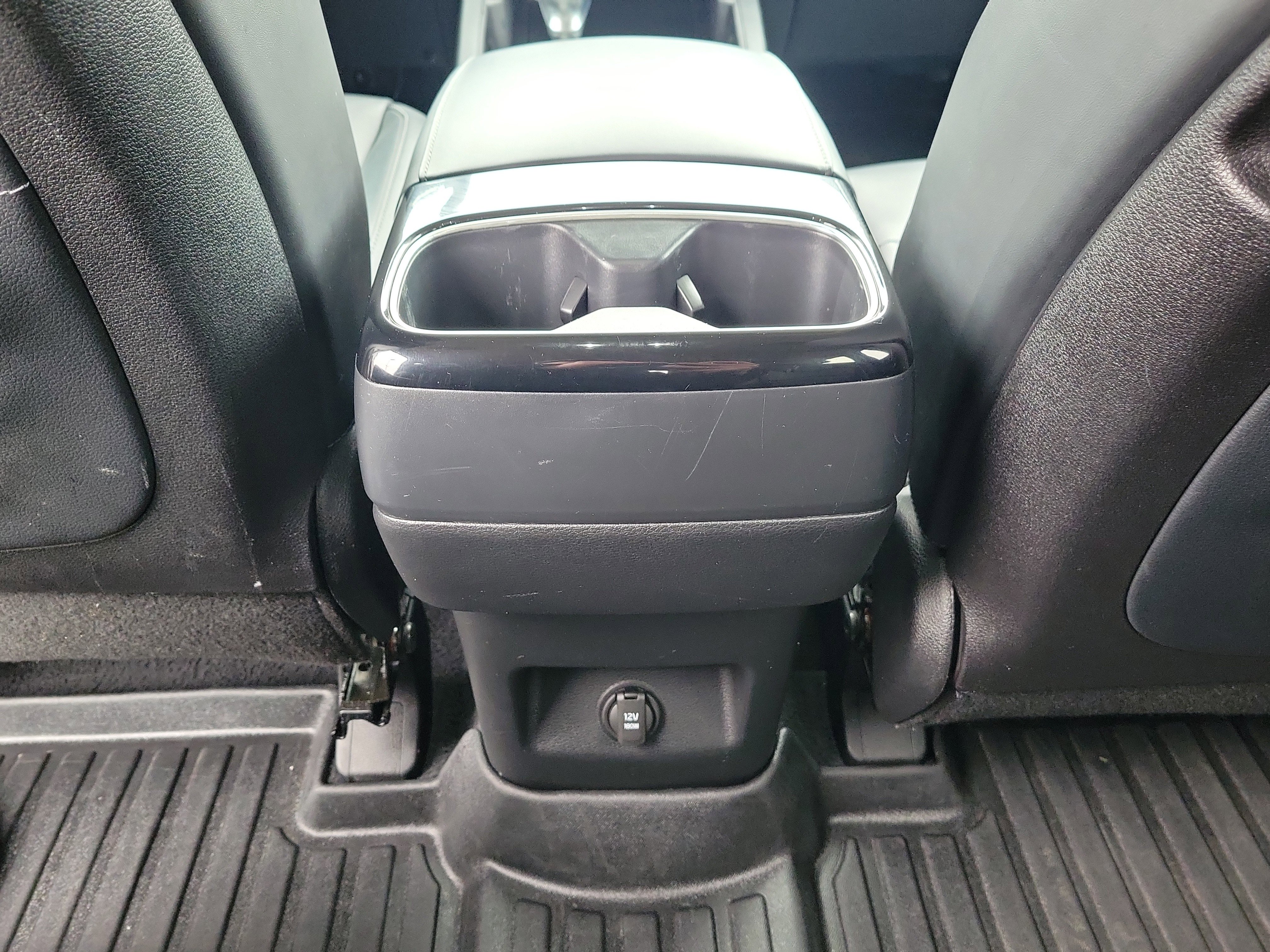 Used 2024 Kia Telluride S w/ S Sunroof Package image 11