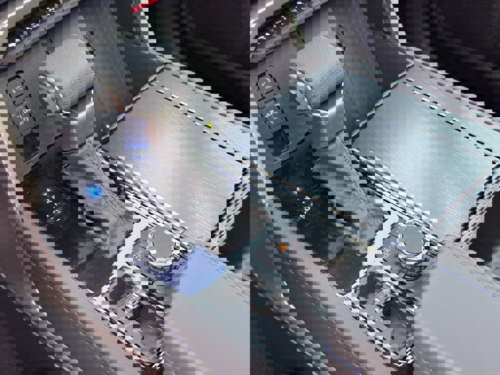 Used 2026 Toyota Sequoia Platinum image 36