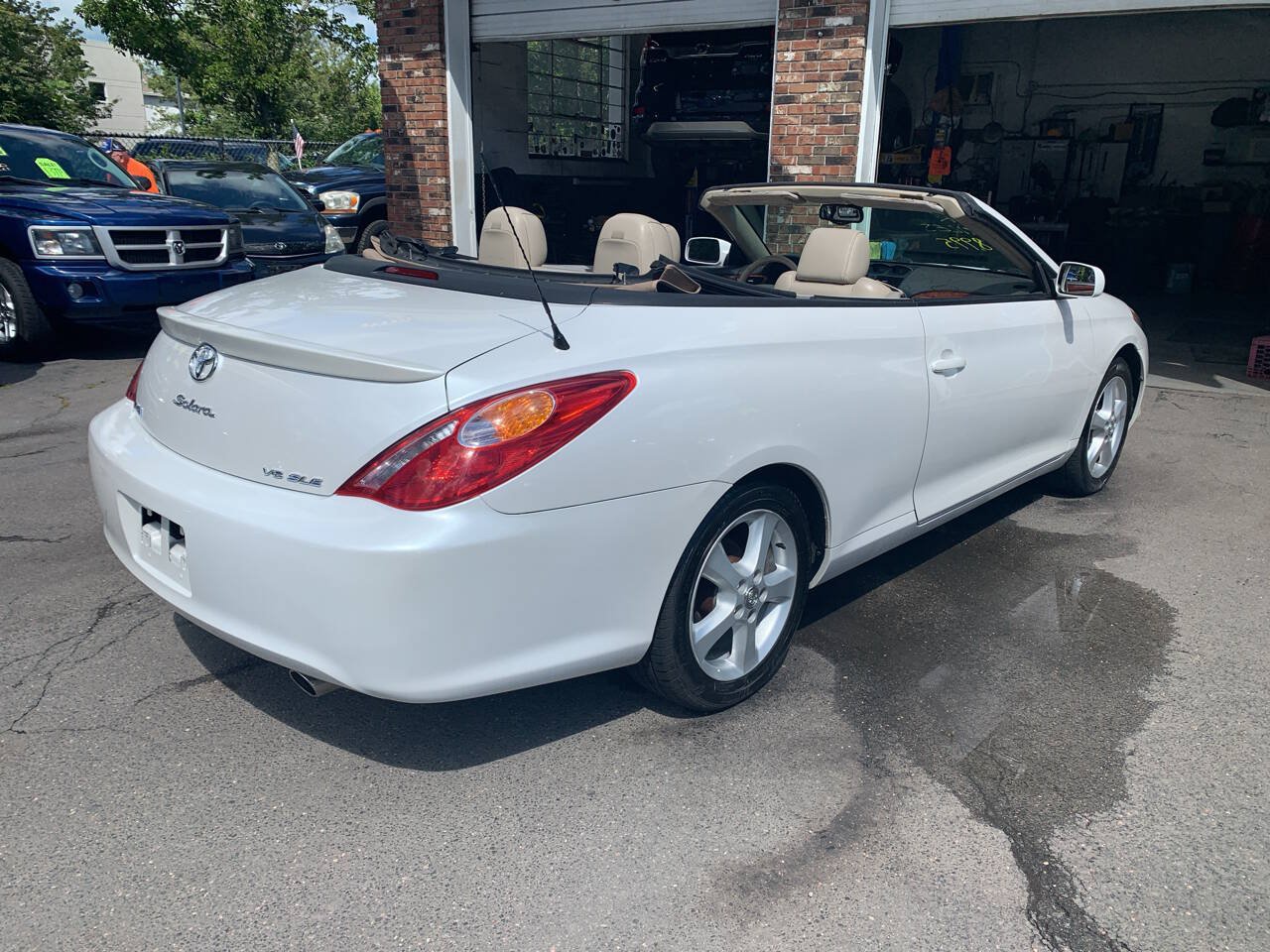 Used 2006 Toyota Solara SLE FWD image 11