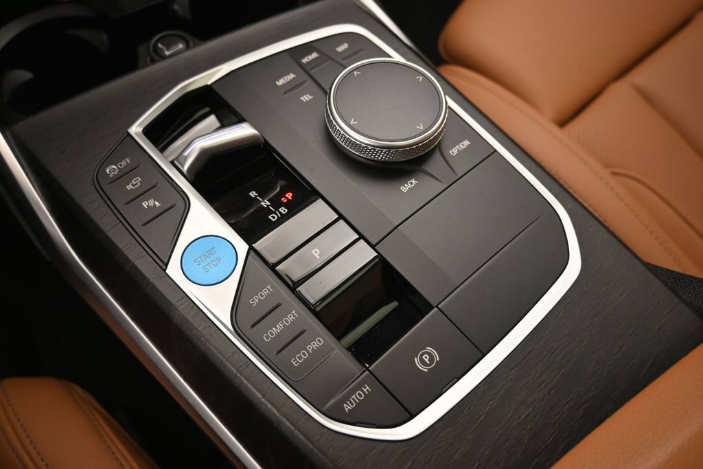 Used 2023 BMW i4 eDrive35 w/ Parking Assistance Package RWD image 19