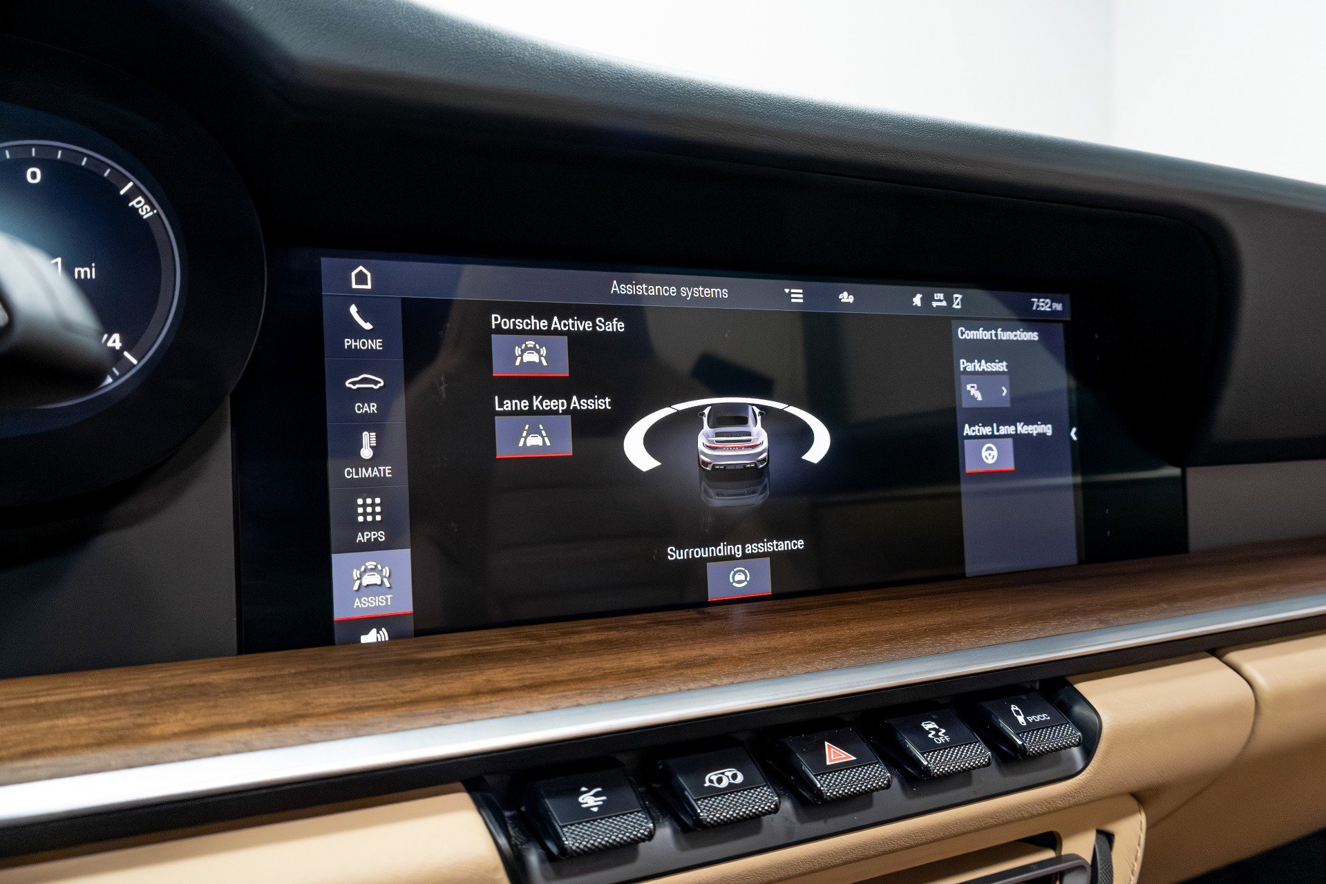 Used 2021 Porsche 911 Turbo S image 78