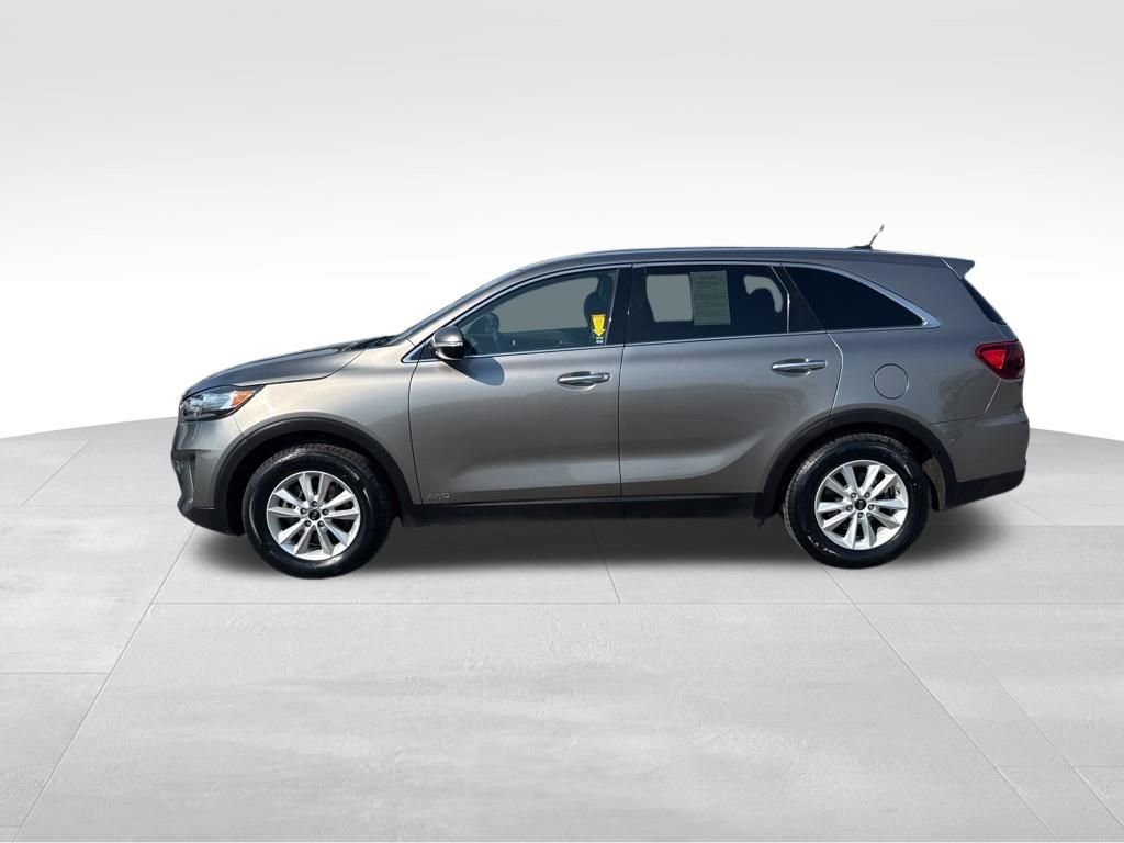 Used 2019 Kia Sorento LX image 2