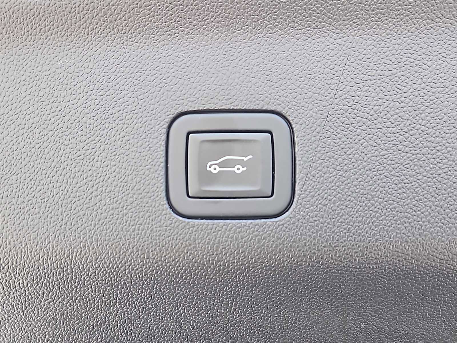 Used 2025 GMC Yukon AT4 w/ AT4 Premium Package image 27