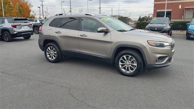 Used 2021 Jeep Cherokee Latitude Lux w/ Comfort/Convenience Group image 2