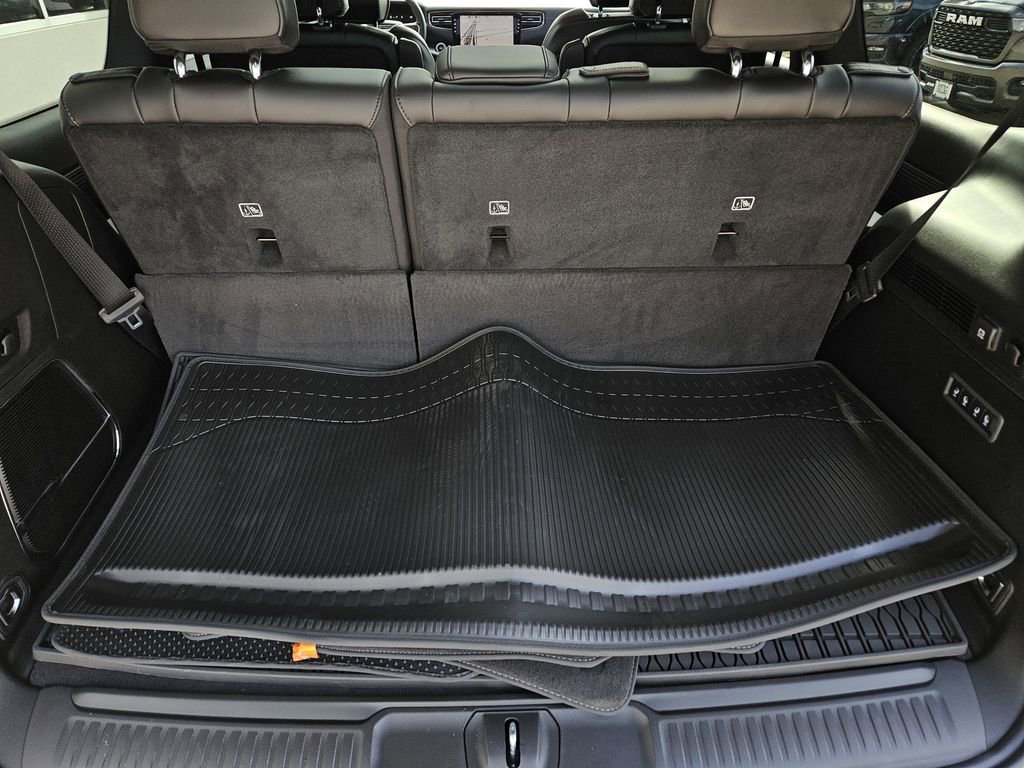 New 2026 Jeep Grand Wagoneer 4WD image 9