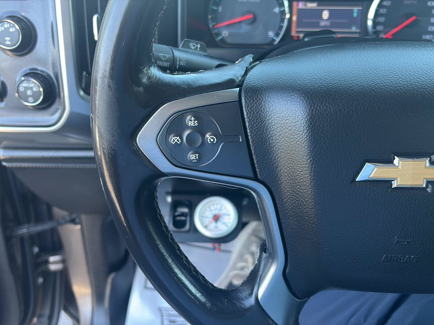 Used 2015 Chevrolet Silverado 2500 LTZ w/ Duramax Plus Package AWD/4WD image 15