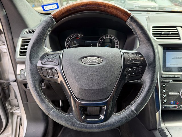 Used 2018 Ford Explorer Platinum image 8