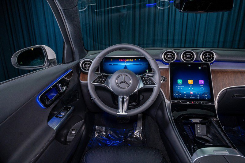 Certified 2026 Mercedes-Benz GLC 300 image 14