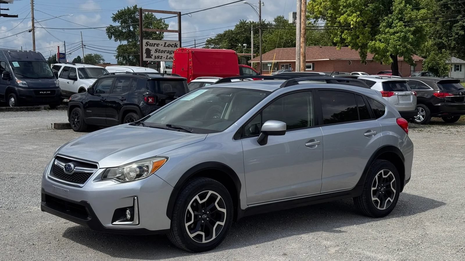 Used 2017 Subaru Crosstrek 2.0i Premium w/ Moonroof Package AWD/4WD image 12