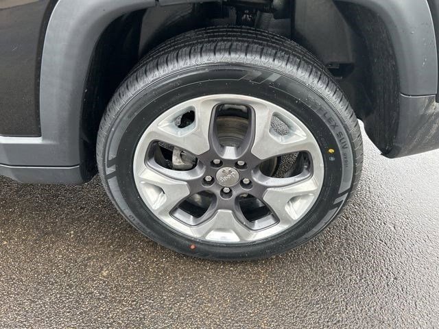 Used 2021 Jeep Compass Limited image 44