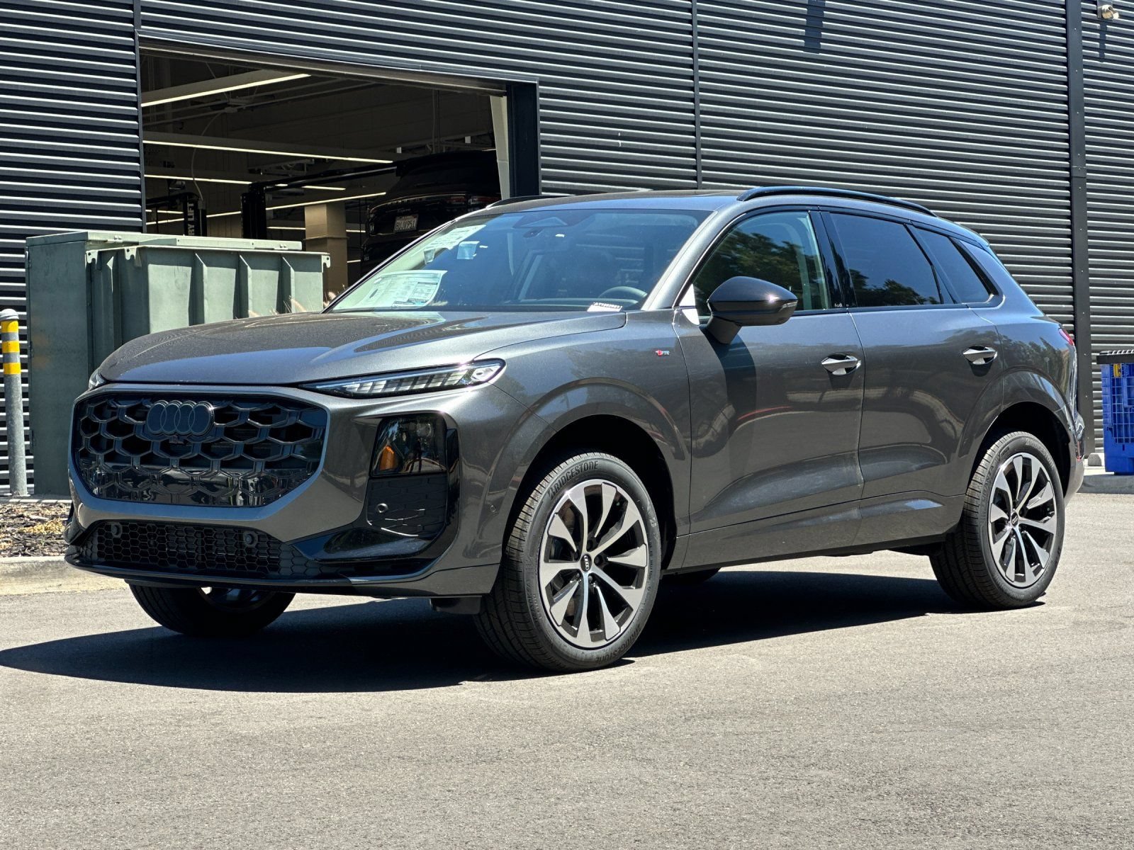 New 2026 Audi Q3 quattro 2.0T AWD/4WD image 1
