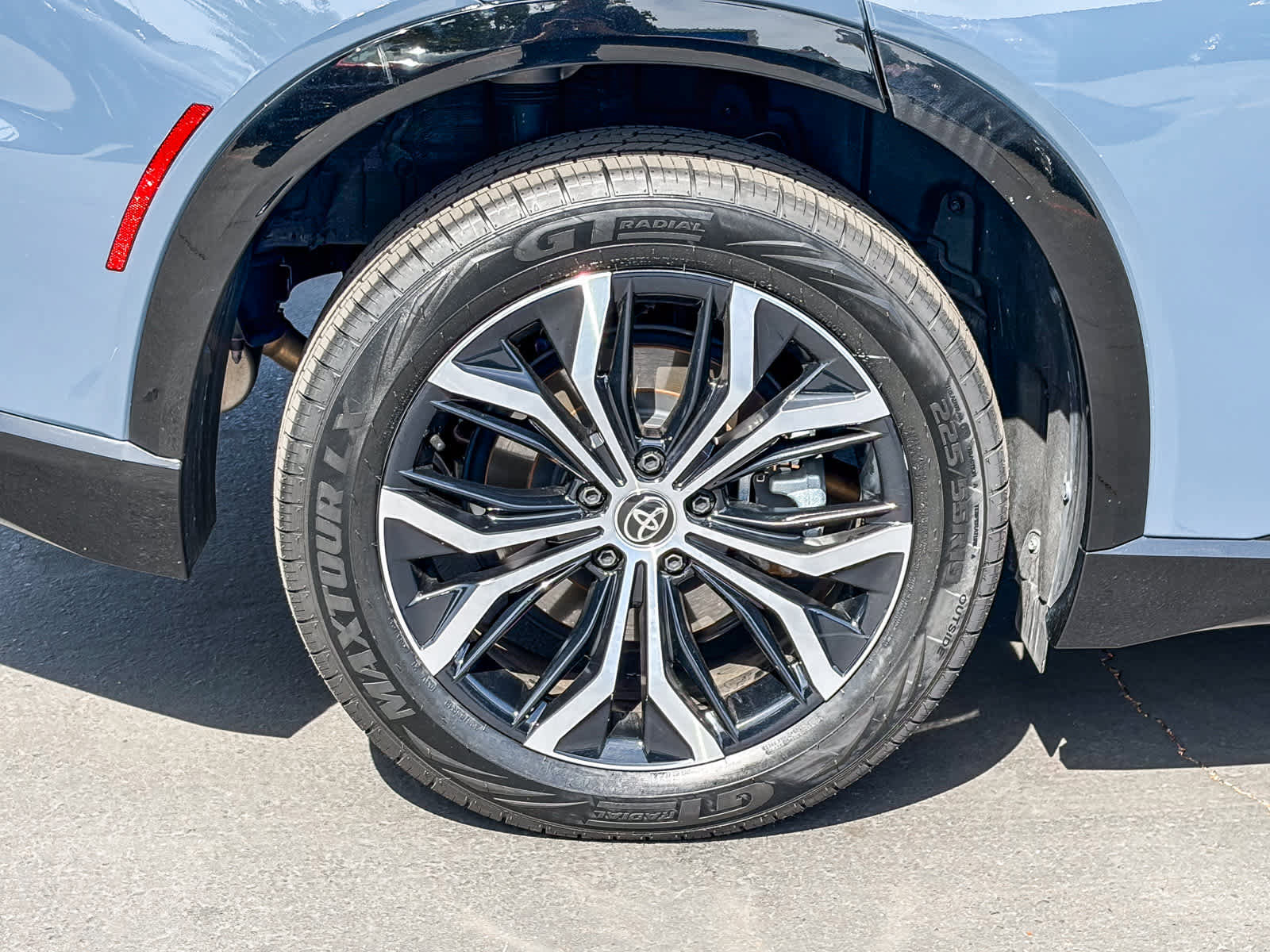 Used 2025 Toyota Crown Signia image 10